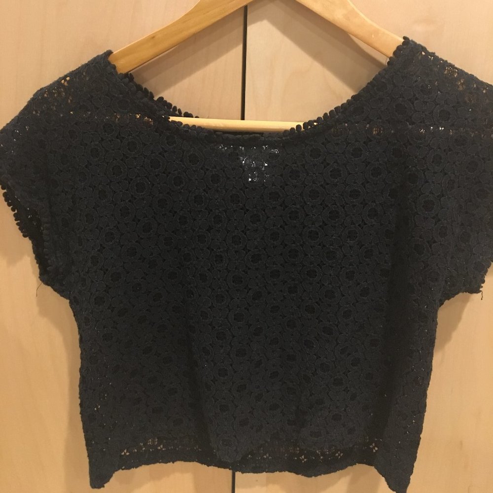 Pinky Black crop top